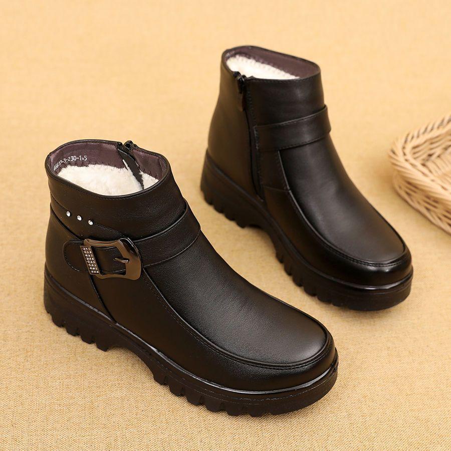 Winter shoes soft-soled elderly cotton shoes women's warm velvet leather shoes short boots women's flat-soled non-slip women's shoes