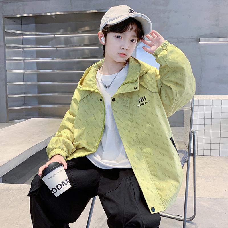 

2025 Boys Autumn Workwear Jacket: Stylish Letter Design, Ideal for Middle and Big Kids in Spring and Autumn 120 cm жёлтый