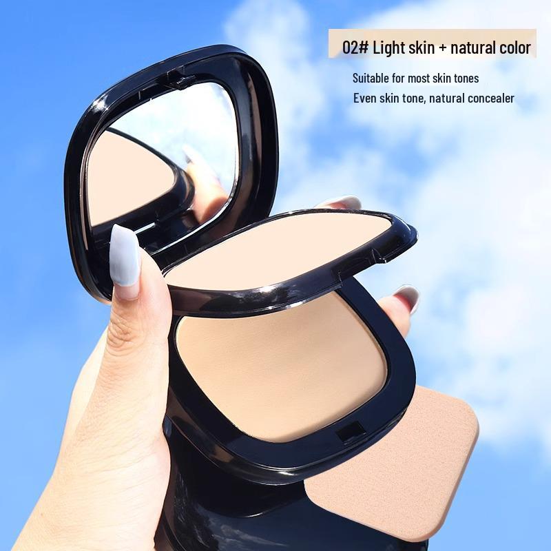 

Стойкая двухслойная пудра: Идеально для жирной/сухой кожи, обеспечивает покрытие и возможность подправить макияж.