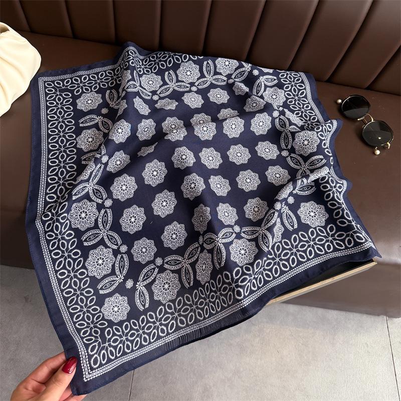 Fashion Print Female Neck Scarf Cotton Linen Feeling Women Hair Scarves Foulard Head Band Shawls Wraps Neckerchief Bandana