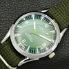VINTAGE HAND-WINDING REFURBISHED SWISS MENS GREEN COLOR DIAL WATCH a700980-5 R205a-a700980