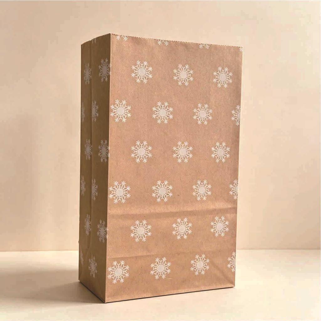 In-Stock Kraft Paper Bags - Creative Disposable Cookie and Candy Packaging for Birthdays (6 Designs)
