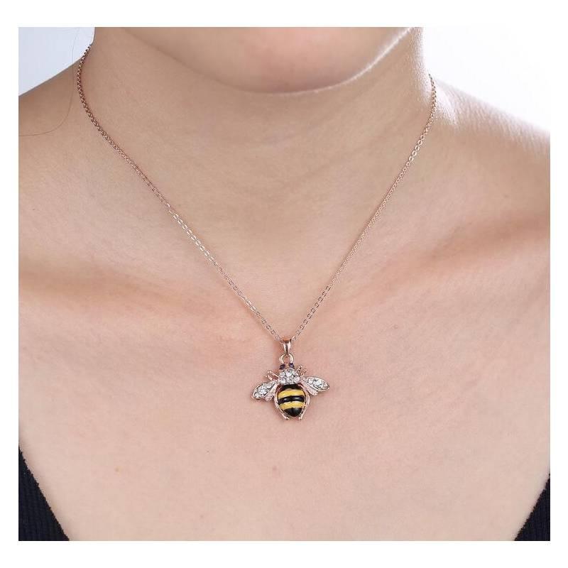 Stunning European And American Style Bee Necklace With Brilliant Rhinestones And Adjustable Chain Length