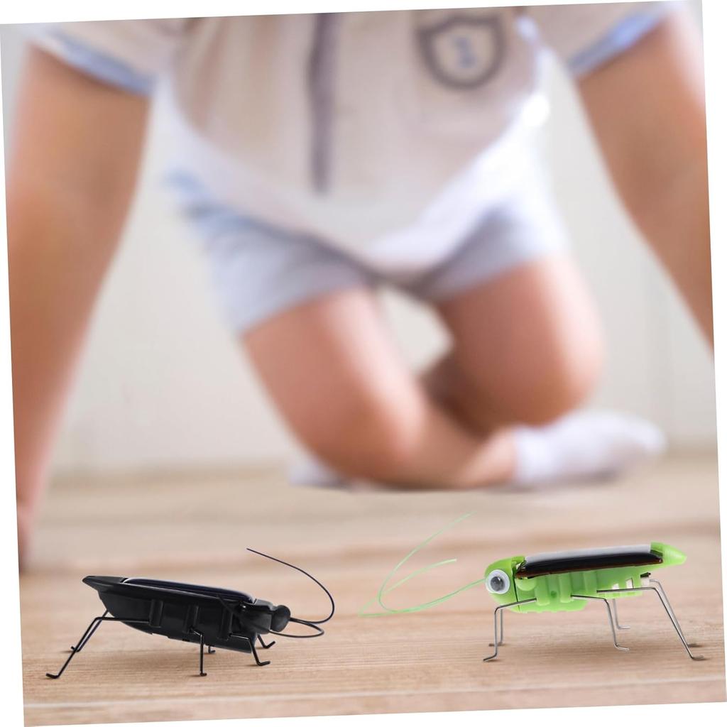 Solar Powered Educational Grasshopper Simulation Insect Prank Trick Toy