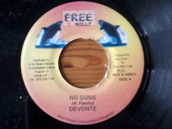 

7inch Record DEVONTE - No Guns NONE Free Willy Jamaica Reggae, Ska & Dub Used