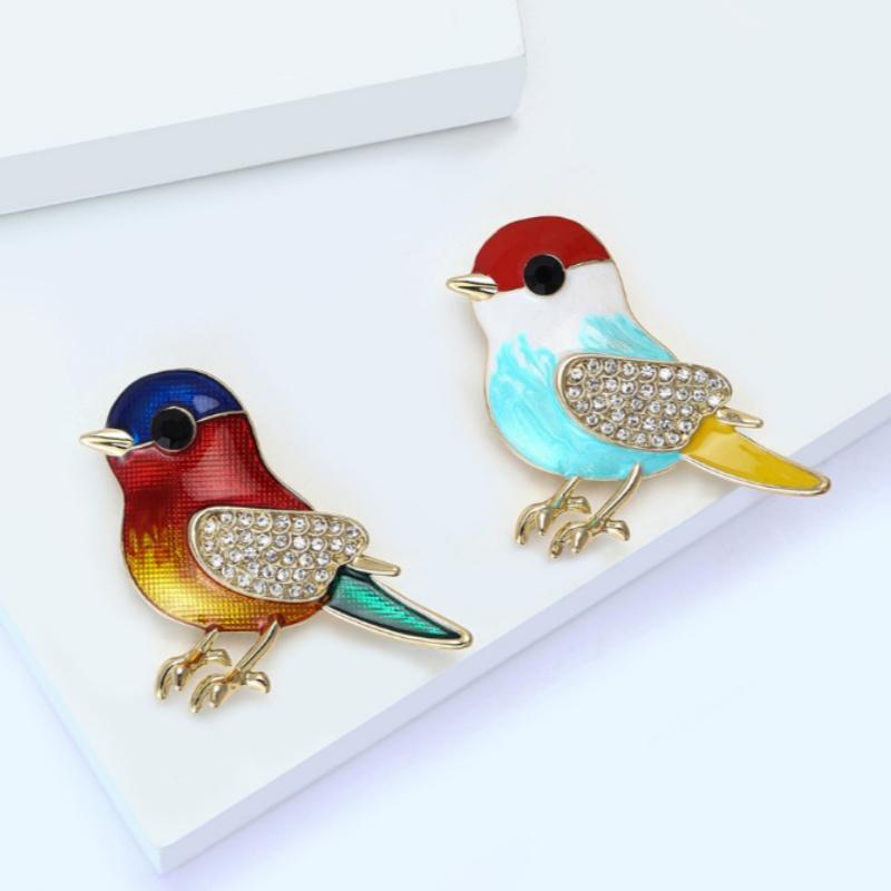 Stylish Enamel Bird Brooch 1pc Rhinestone Animal Sparrow Pin for Women Unisex Lapel Pin for Formal Events