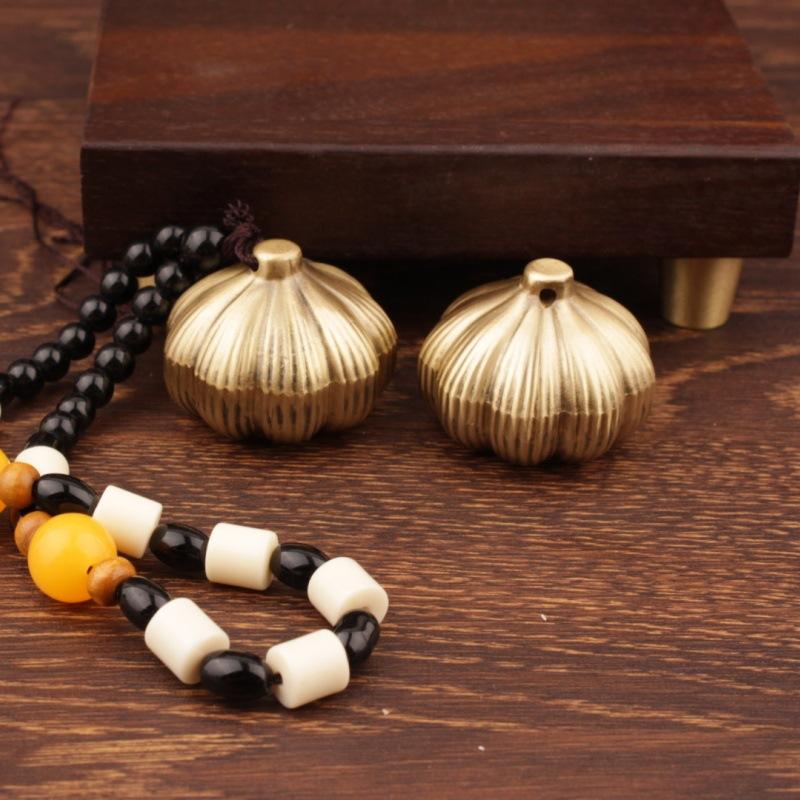 Brass Winning Point Is Holding Hand Pieces Rotatable Pure Metal Crafts Garlic Furnishings Small Copper Ware