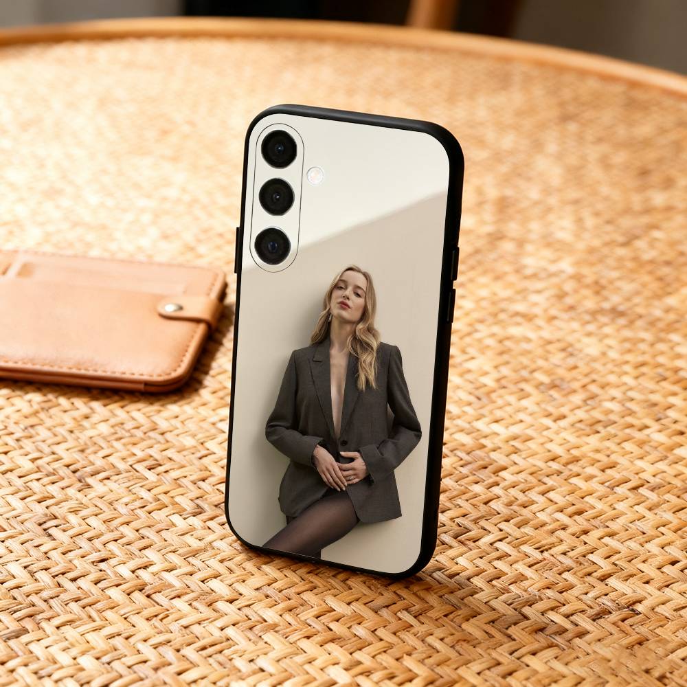 Beautifully P-Phoebe Dynevor Phone Case For Samsung A73,72,71,53,52,51,22,91,80, Soft Black Cover