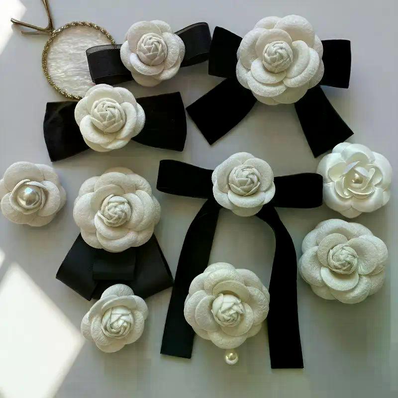 Black Brooch Fabric Camellia Flower Brooch Bow Tie Ladies College Style Shirt Collar Pins Vintage Wedding Party Brooches For Wom