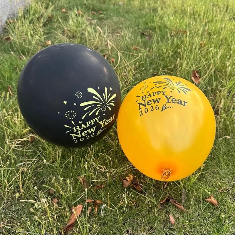 30 ks Zlaté Černé Šťastný Nový Rok 2026 Latexové Balónky Pro Dekoraci a Dárky na Párty na Silvestra 12 Palců Vánoční Balónky Potřeby