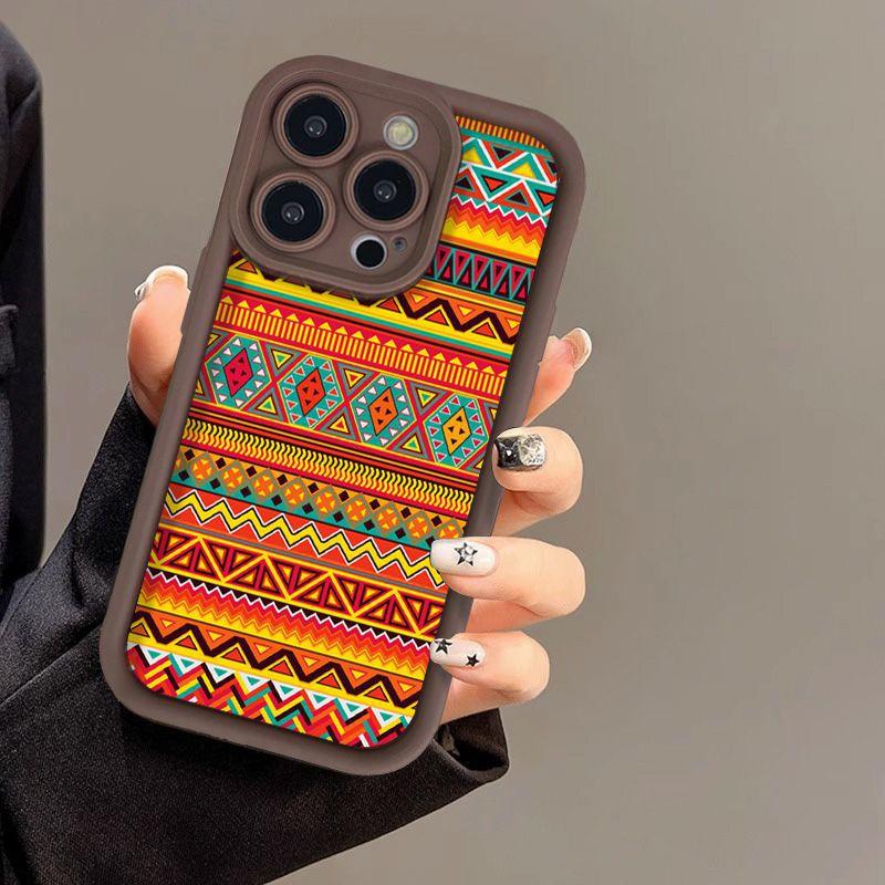 Applicable to iPhone17promax ethnic style mobile phone case Apple 15 all-inclusive 14 fine holes 13/12