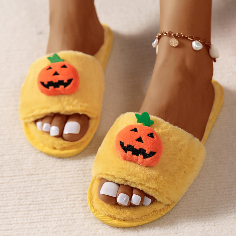 Fashion Cartoon Pumpkin Fluffy Fur Indoor Slippers Women 2025 Winter Warm Plush Home Slippers Comfort Flat Heel Non Slip House Slides