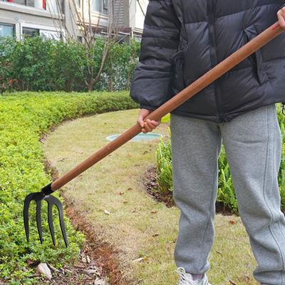 Odolný vytrhávač plevele Zahradní ruční plečka Ocelový 4hrotý plecí nástroj pro trávník Kopání Provzdušňování Půdy Kypření Pletí