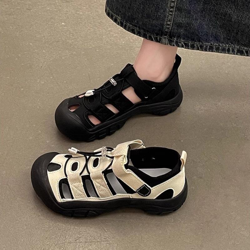 Plateau Römersandalen Damen 2025 Sommer neu Oberbekleidung Mode hässlich süß Papa Schuhe beliebt lässig Lochschuhe Tide
