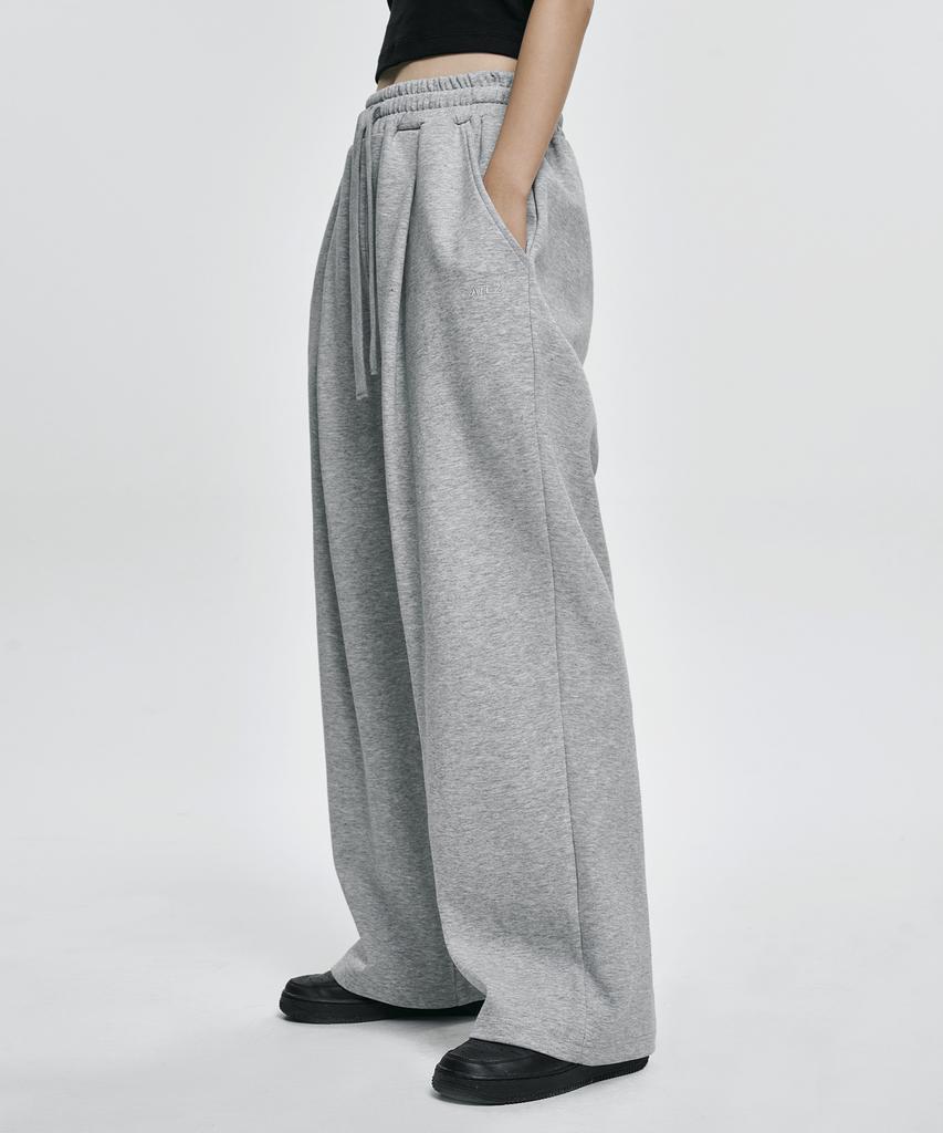 Atejeu Essential One-Pleat Wide Sweatpants [Gray]