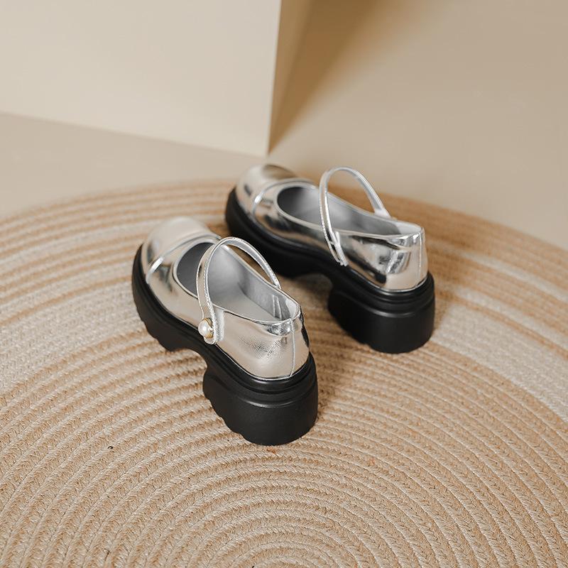 

Thick-soled thick-heeled Mary Jane women s 2025 spring and summer pearl one-word single shoes with shallow mouth women s small fragrant JK shoes 40 серебряный