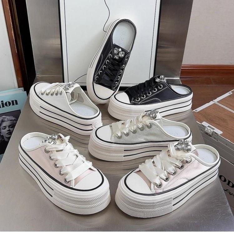 Lazy people pedal rhinestone white shoes Baotou half-drag women's shoes, wearing soft leather thick-soled heightening biscuit shoes outside summer