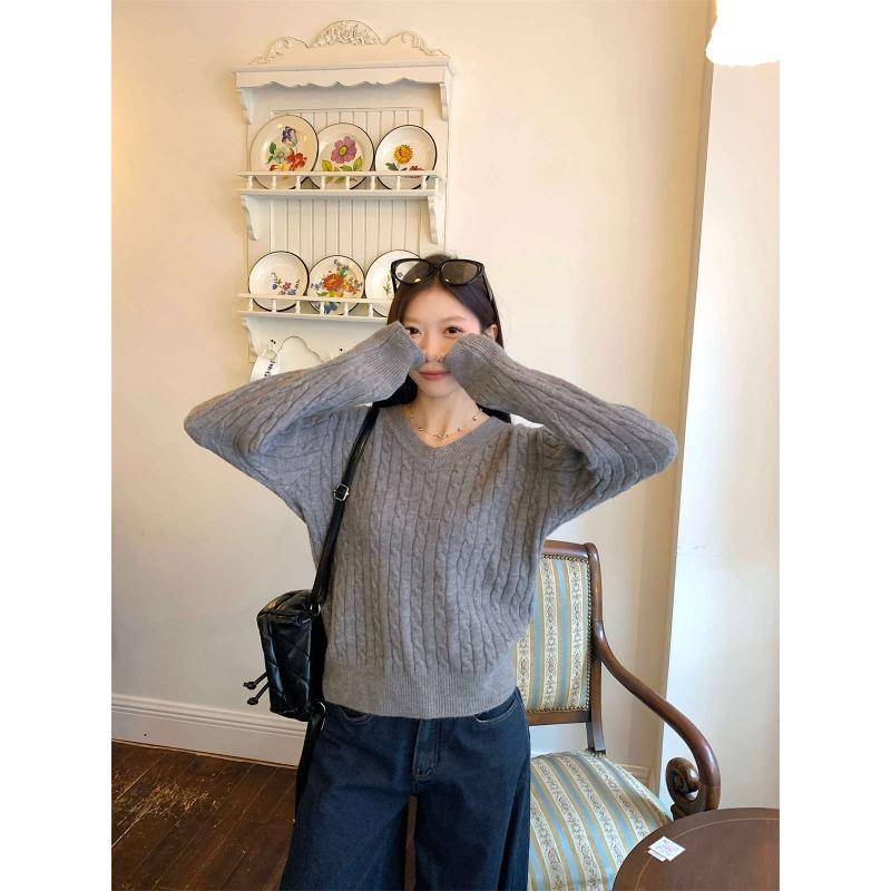 

Pullover collar twist knitted sweater women s autumn and winter soft waxy loose lazy bottoming shirt top L серый