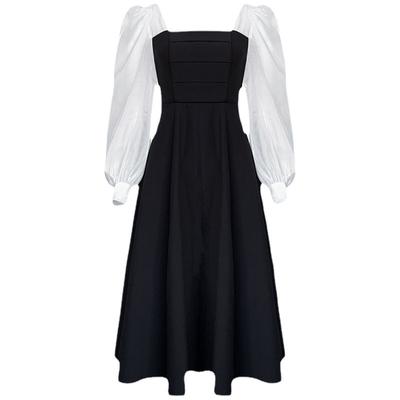 Göttinnenstil Mittellang Temperament Kleiner Schwarzer Rock Herbst Neu Französische Society Retro Eckiger Kragen Langarmkleid