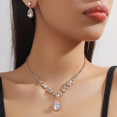 3PC Hochzeitssaison Damenmode Kupfer eingelegte Krallenkette Wassertropfen Halskette Ohrring Set Hochzeitsbankett Party Urlaubsgeschenk