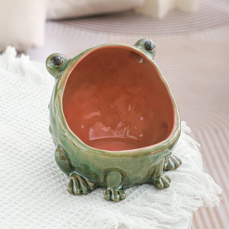 New Creative and Quirky Three Legged Frog Golden Toad Ashtray Ceramic Ashtray Multifunctional Decoration