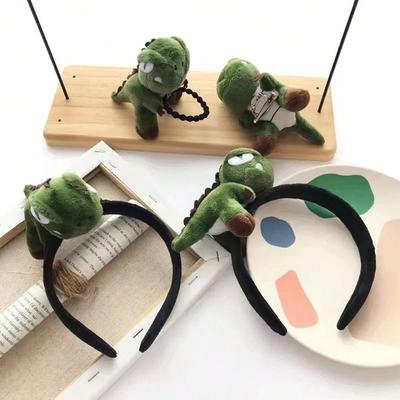1 adet Çizgi film yeşil küçük dinozor bebek sevimli kafa bandı süper sevimli kafa bandı peluş saç tokası zarif broş saç aksesuarı