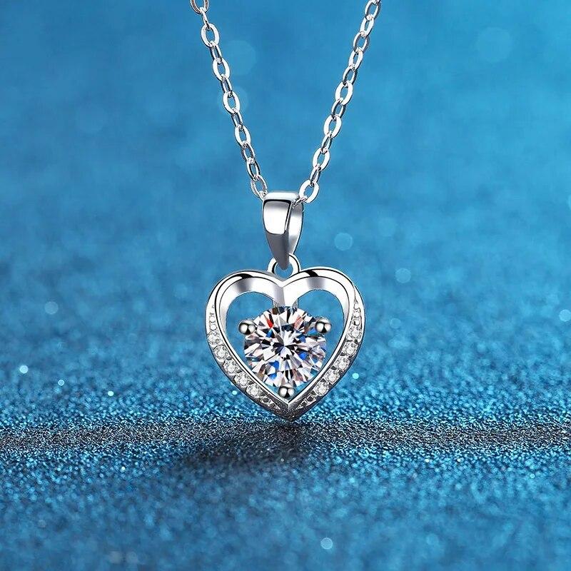 Certified GRA Moissanite Heart Necklace 1.0ct Women Gemstone S925 Silver Pendant Wedding Valentine's Day Gift