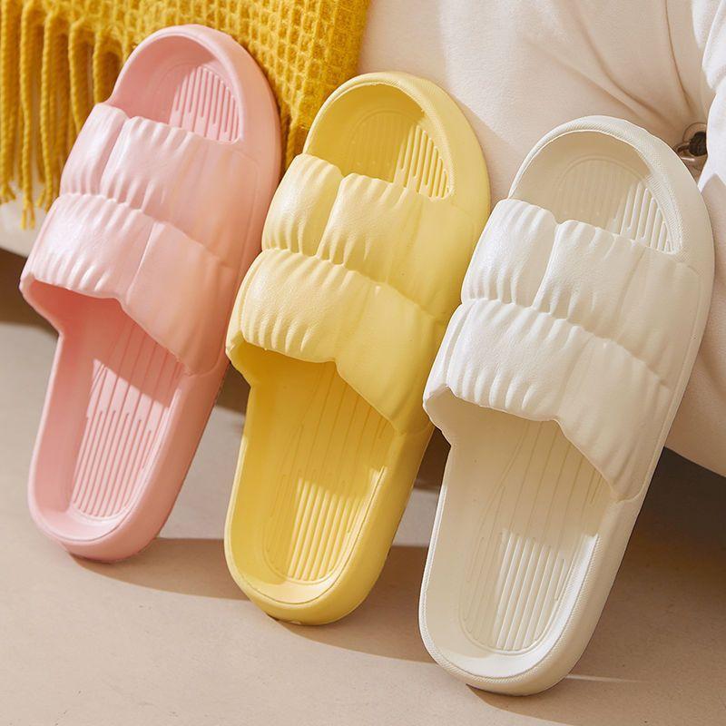 Fashion 2024Women's Soft Sole Cloud Slippers for Home Non-slip Bathroom Slippers Women Summer Thick Platform Sandals Flip Flops Woman