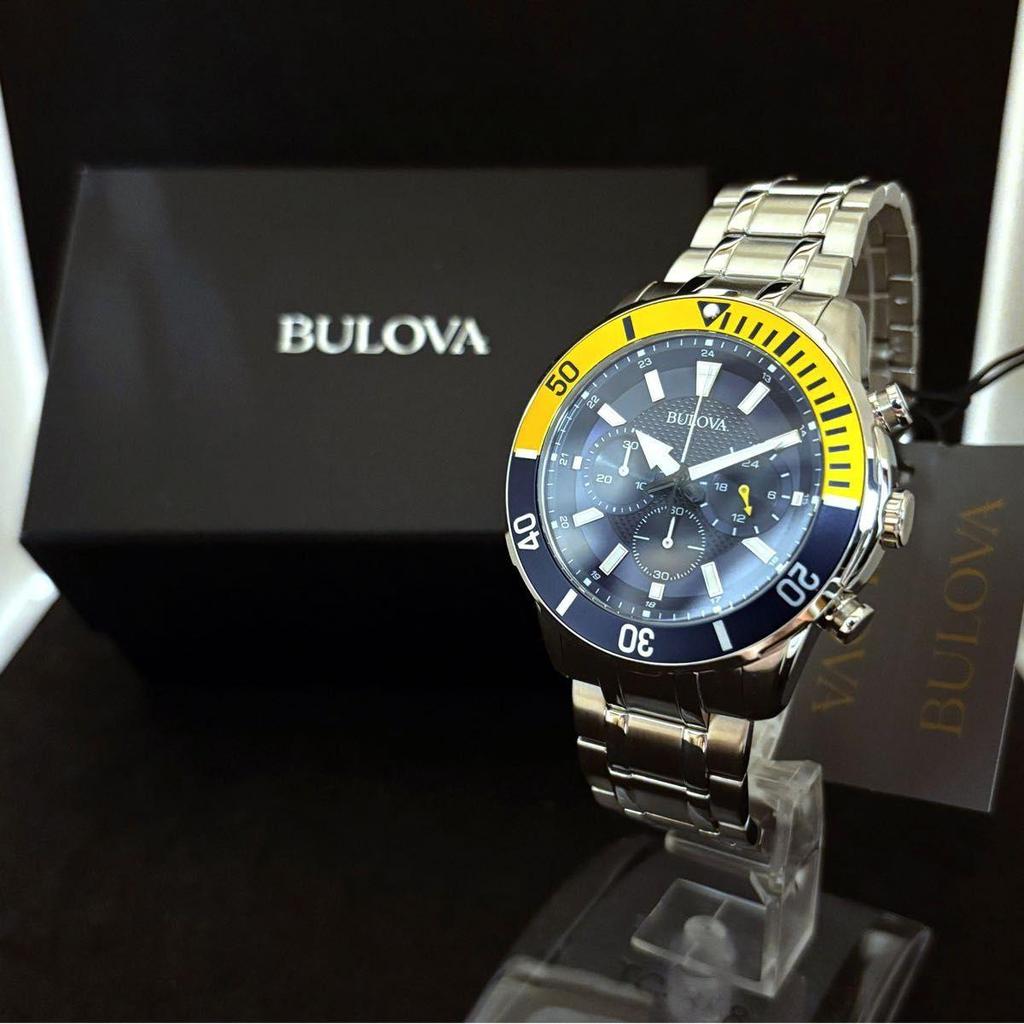 Used [BULOVA] Bulova/Men's watch/Stylish/Chronograph/Extremely rare/For men/Yellow gold.Silver.Blue color/Display item special price