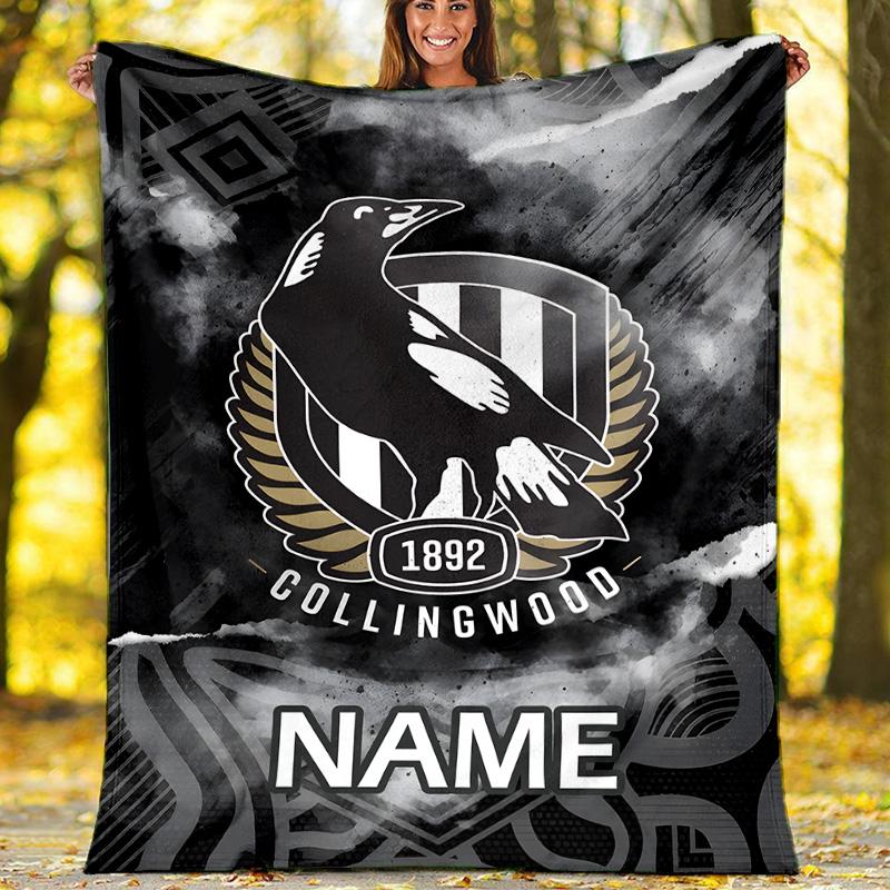 Customizable Football Throw Blanket – Personalized Name, All-Season Cozy Snug Blanket, Machine Washable, Personalized Blanket