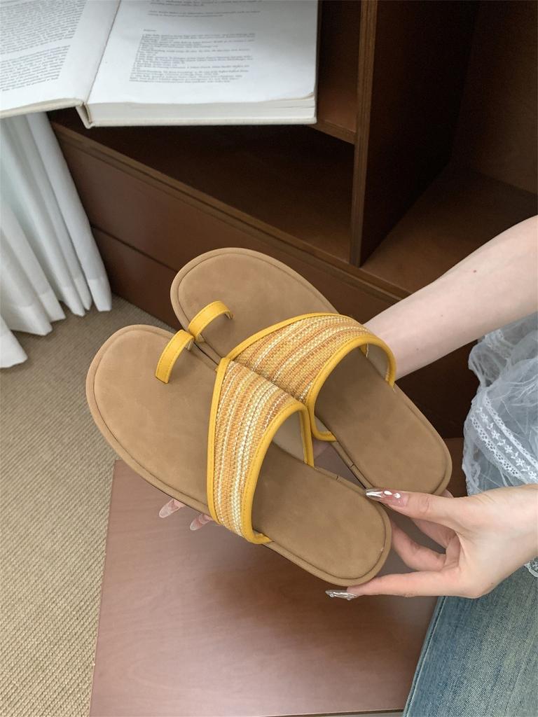 Woven cool slippers fairy shoes outer wear 2025 summer flat-bottomed vacation beach shoe cover toe sandals