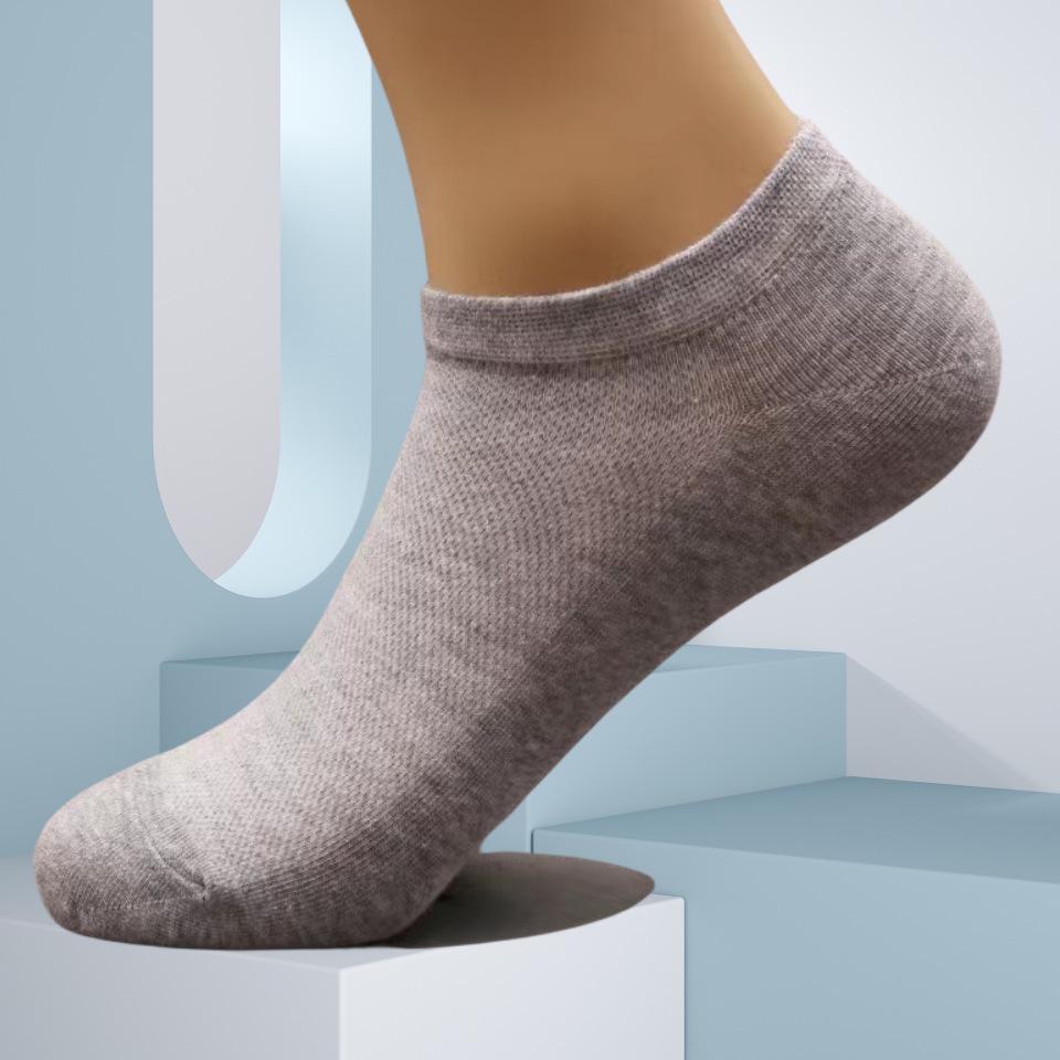 Unisex Disposable Odor-Resistant Ankle Socks - Black, White, Grey - Wash-Free, Sweat-Absorbent, and Lightweight for Summer