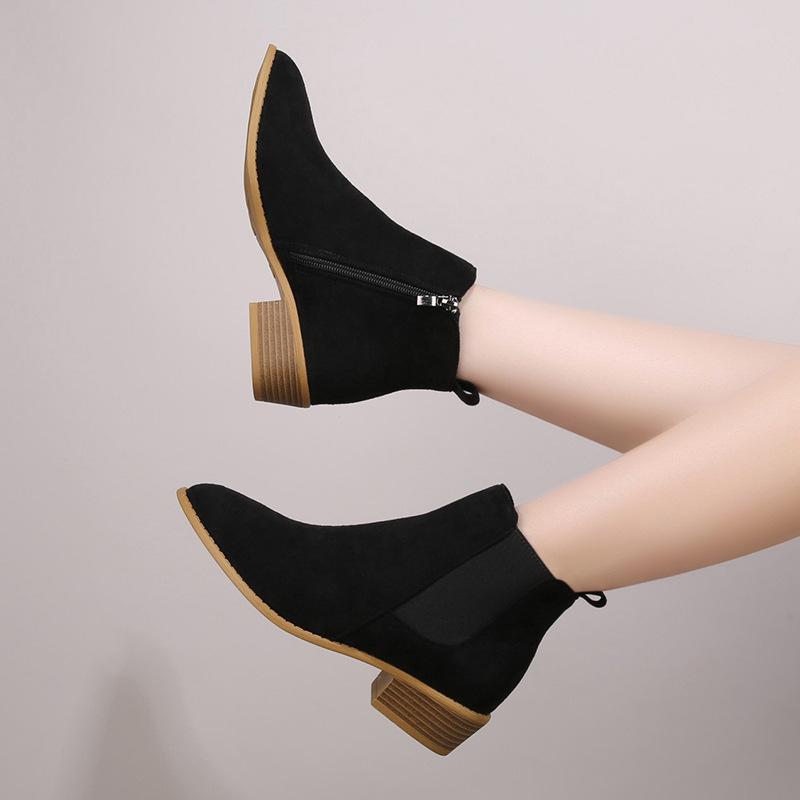 Large Size Women's Short Boots Women's Autumn New Models New Suede Round Head Thick Heel Women's Martin Boots