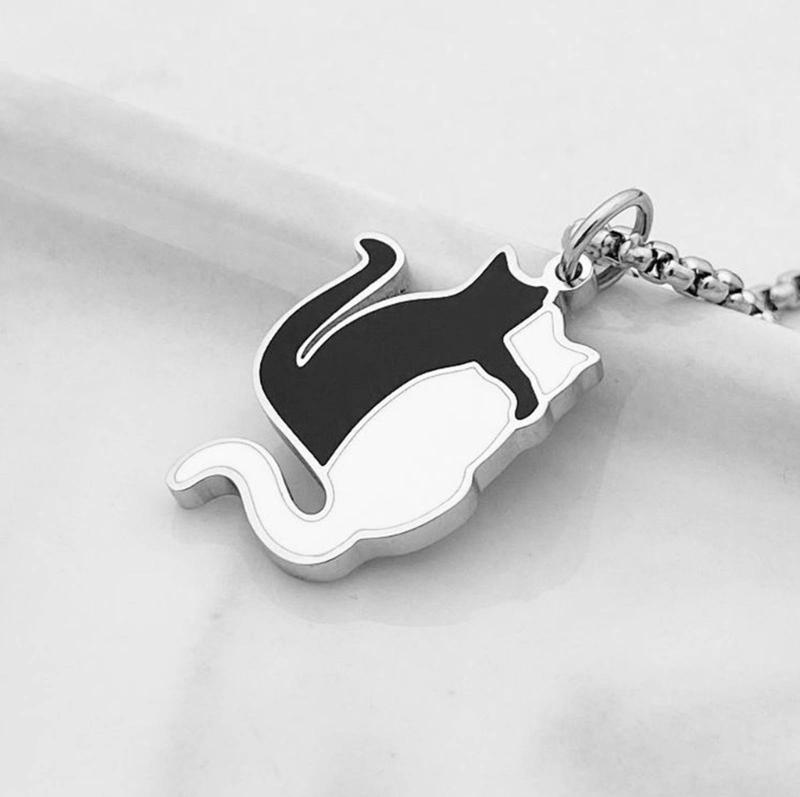 Hugging Cat Pendant Necklace Stainless Steel Pet Cat Choker Necklaces for Women Men Couple Lover Jewelry Valentines Day