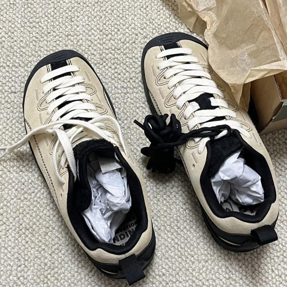 Keen Outdoor Breathable Hiking and Camping Shoes - Wear-Resistant Casual Footwear for Men and Women