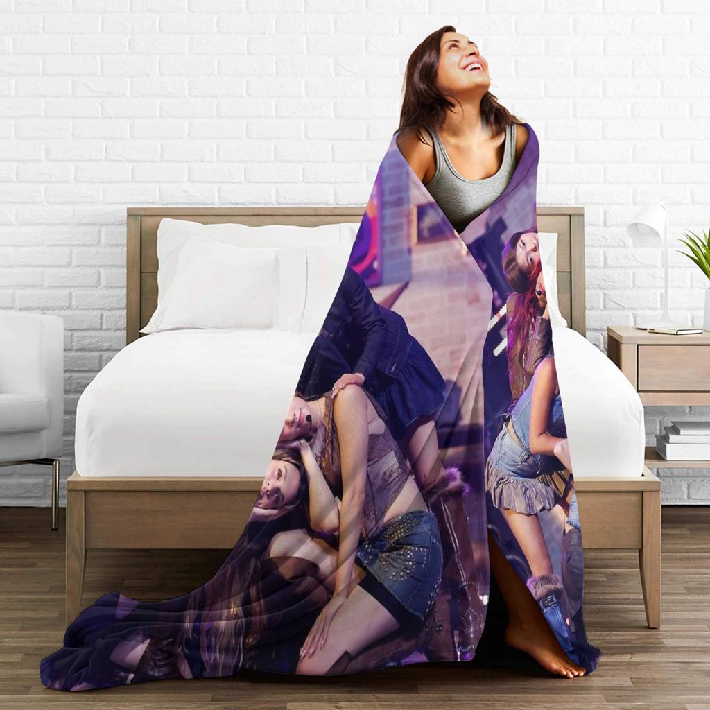 Katseye Kpop Girls Warm Blanket Child Plush Throw Blanket Print Couch Chair Flannel Bedspread Sofa Bed Cover