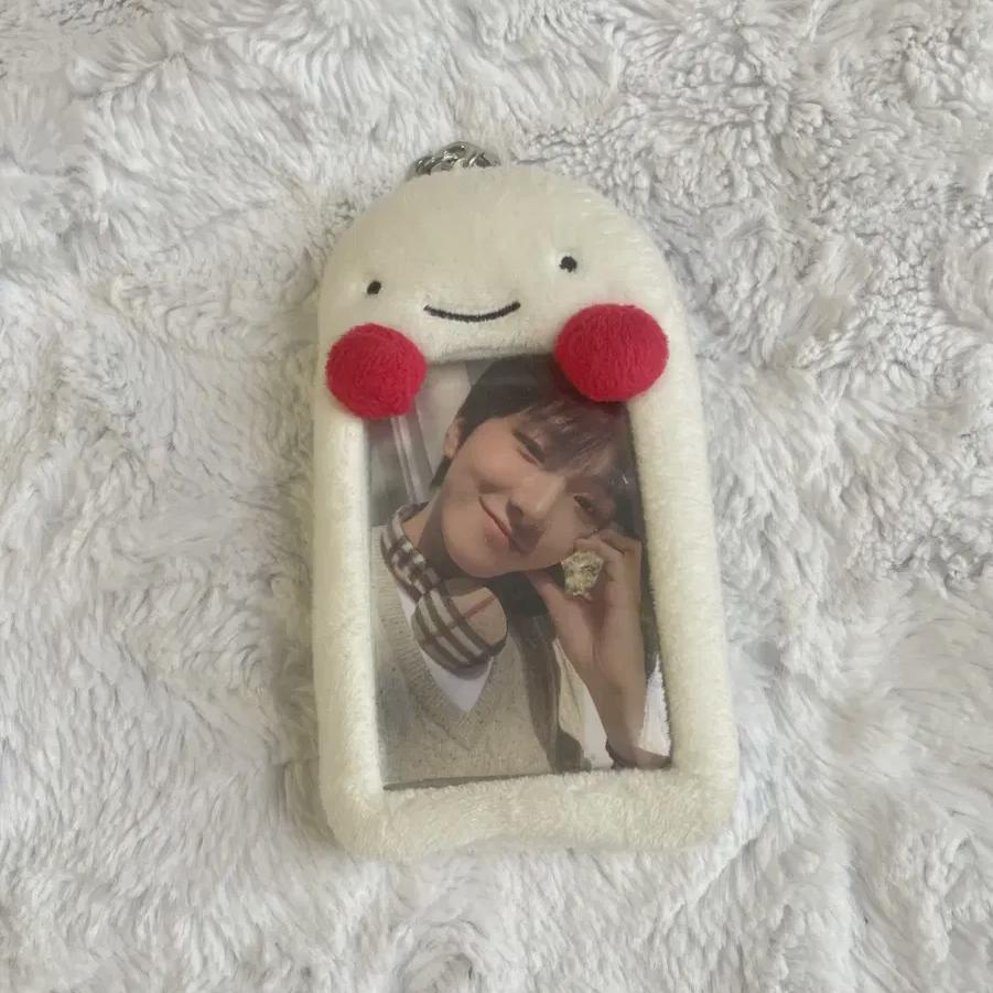 

BOYNEXTDOOR И Анхак Пнек Продают Унги Держатели для фотокарточек