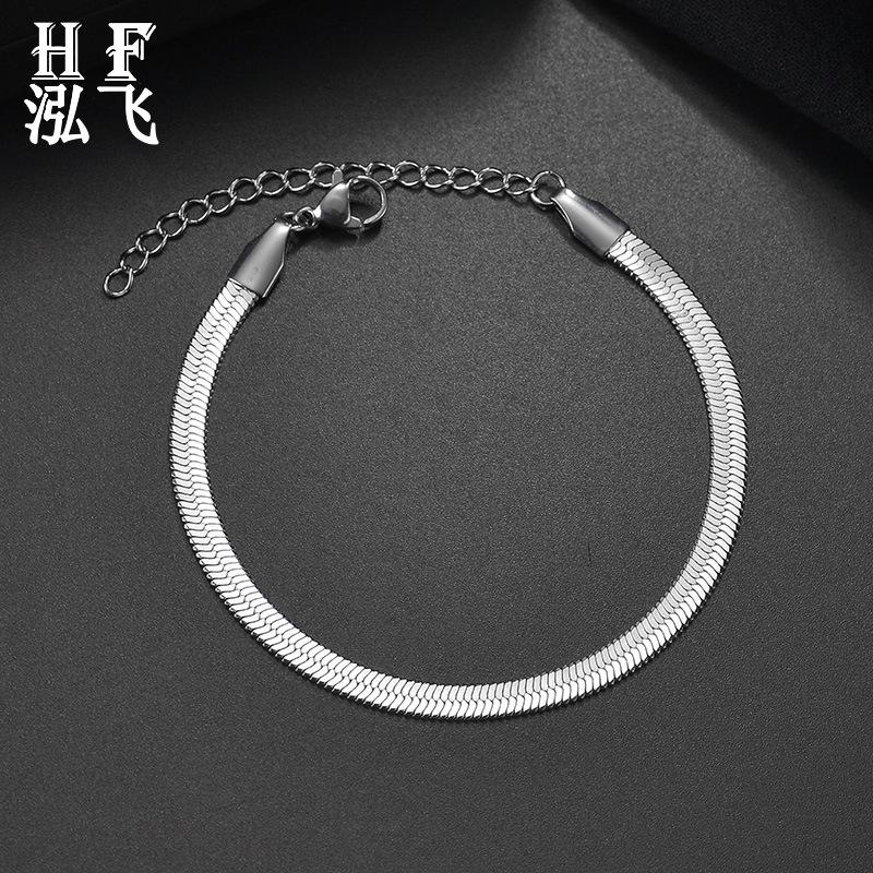 Women's European & American Stainless Steel Snake Chain Bracelet - Titanium Steel Blade Style