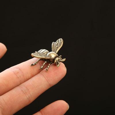 Vintage Brass 1Pc/2Pcs Mini Bee Collectible Figurines - Handmade Antique Desk Decorations - Ideal Gift For Home Office Collector