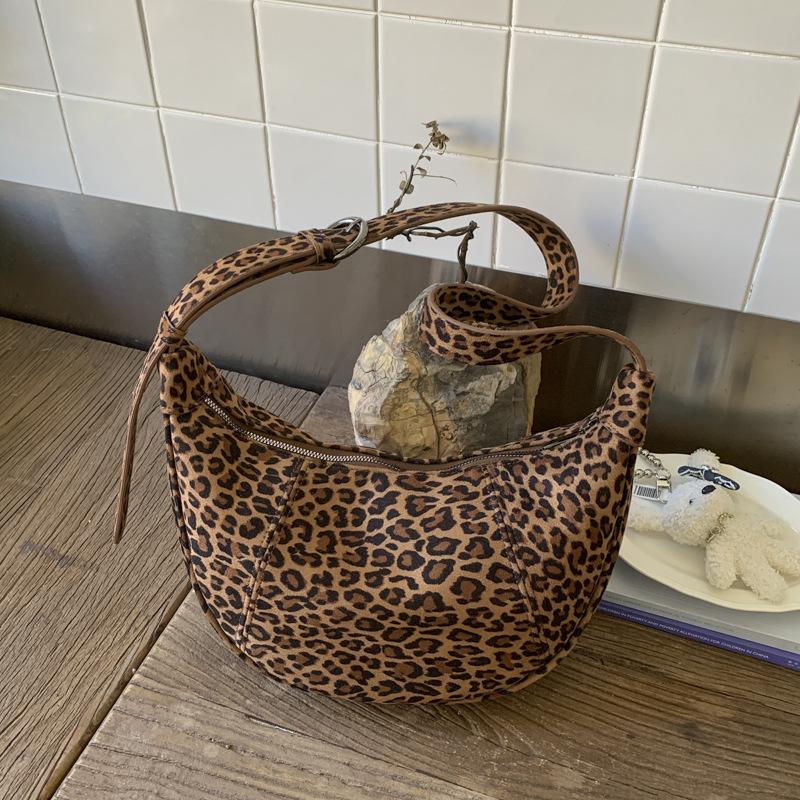 Autumn and Winter Niche Leopard Print Bag Women's New Casual Versatile Messenger Bag Single Shoulder Dumpling Bag