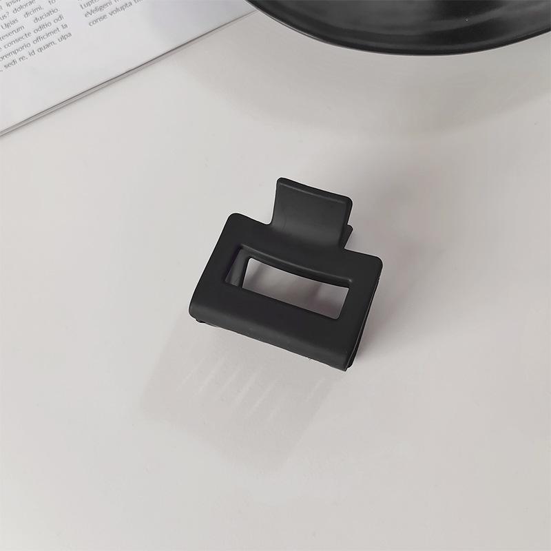 Women Elegant Black Geometric Plastic Hair Claw Lady Sweet Long Hair Holder Toothed Hair Clips Hairpins Fashion Hair Accessories