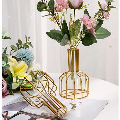 Einfache hohle Eisenvase, transparente künstliche Blume, simulierte kleine Weinflasche, kreativer Blumenbehälter für getrocknete Blumen