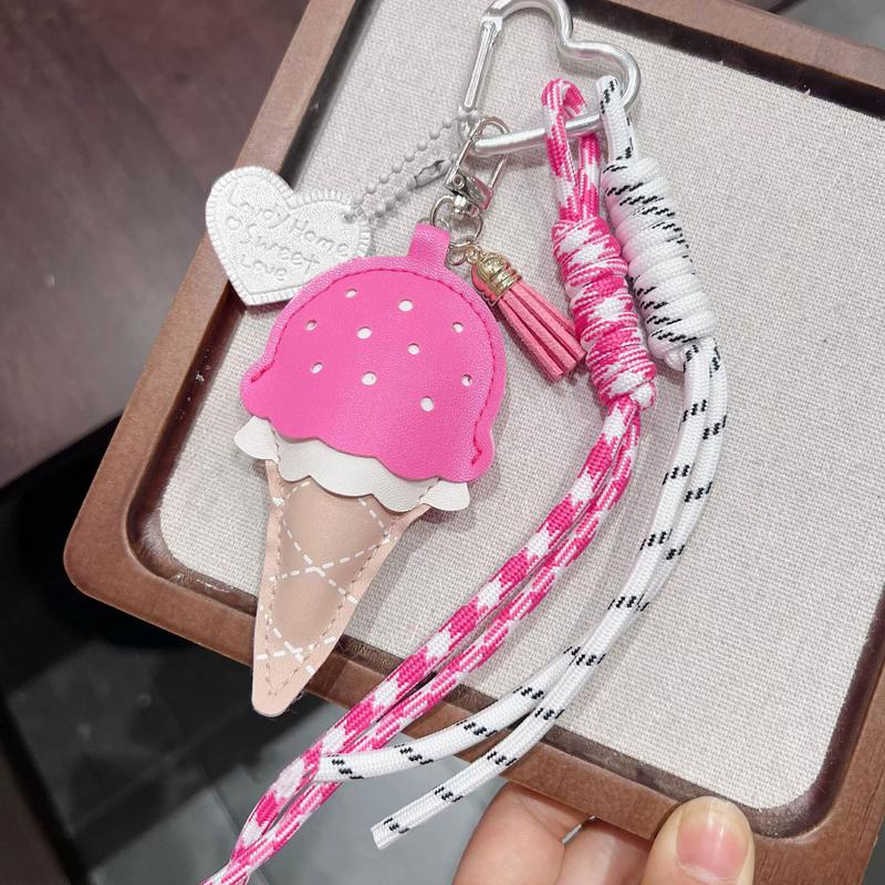 Breloczek do torebki Damskie Zawieszki Niszowe Skórzany Lodowy Charm Mini Frędzel Nowe Breloczki do Kluczy Samochodowych Proste Modne Zabawne Zawieszki Akcesoria