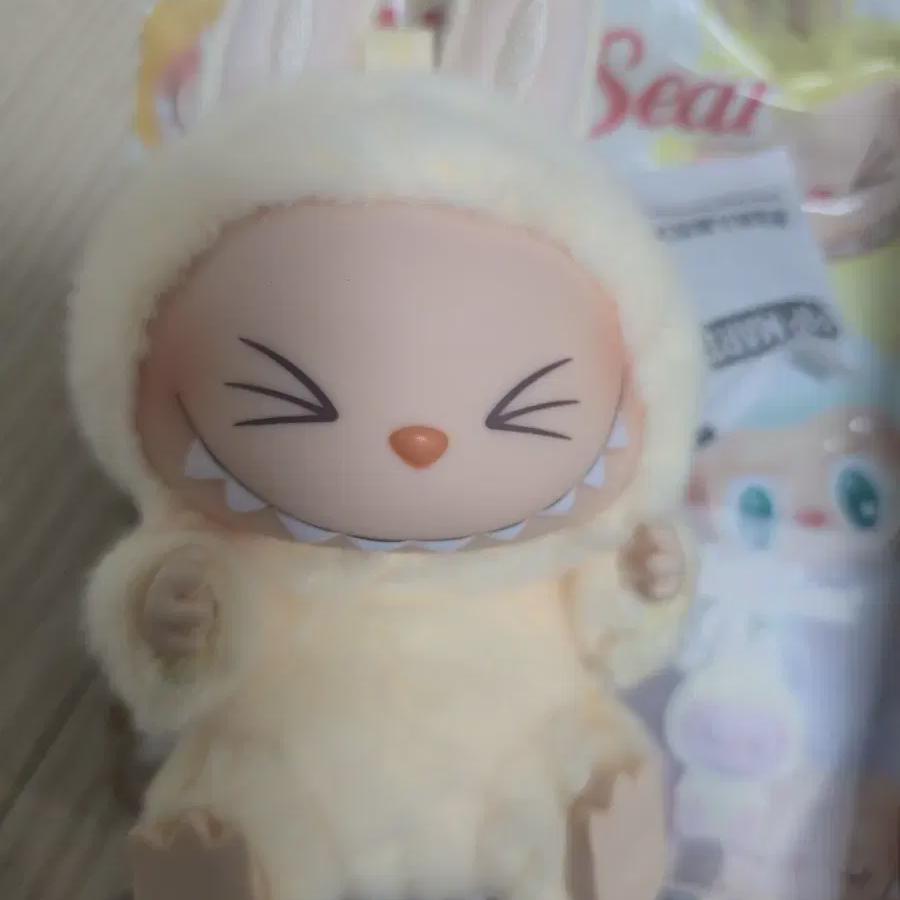 

Лабубу Наранг Давай играть Шиши