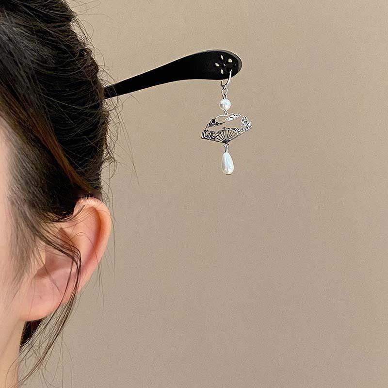 1ks/balení čínský styl vyhloubený etnický Xiangyun vějířový střapeček DIY příslušenství k vlásenkovým náušnicím