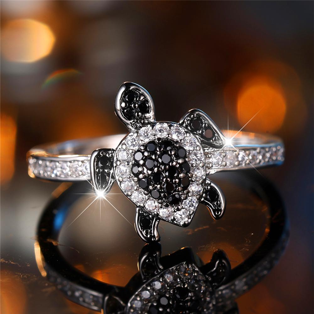 Luxury Female Black Zircon Stone Turtle Finger Ring Vintage Silver Color Wedding Band Bridal  For Women