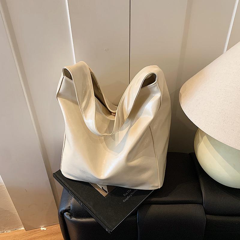 New Large-capacity Women's Bag Bag Women's Commuter Small Fresh Casual Fashion Tote Bag