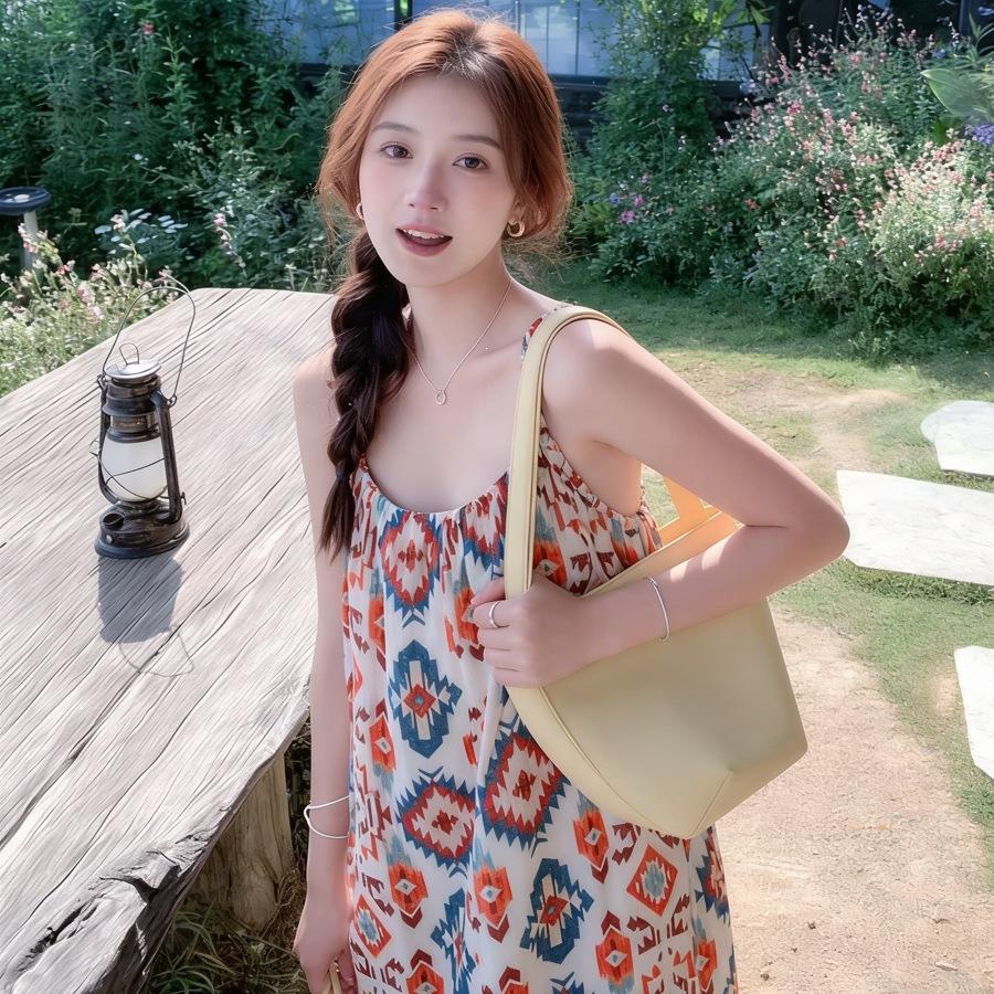 Korean retro ethnic style floral suspender dress women's summer vacation style loose fashion thin dress