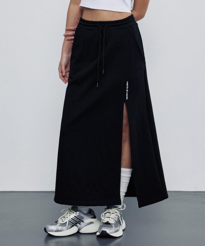 Empebeu Double Line Slit Long Skirt Black