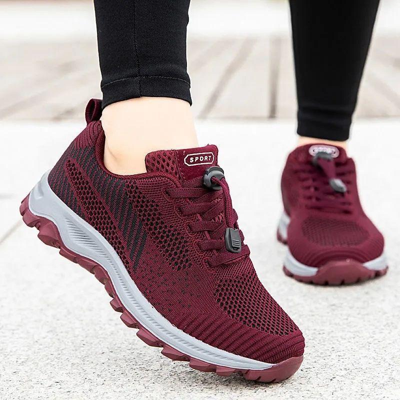 Shoes Women's 2025 New Spring and Autumn Walking Women's Soft Soles Are Not Tired Feet Middle-aged and Elderly Walking Shoes Breathable Mesh Mot